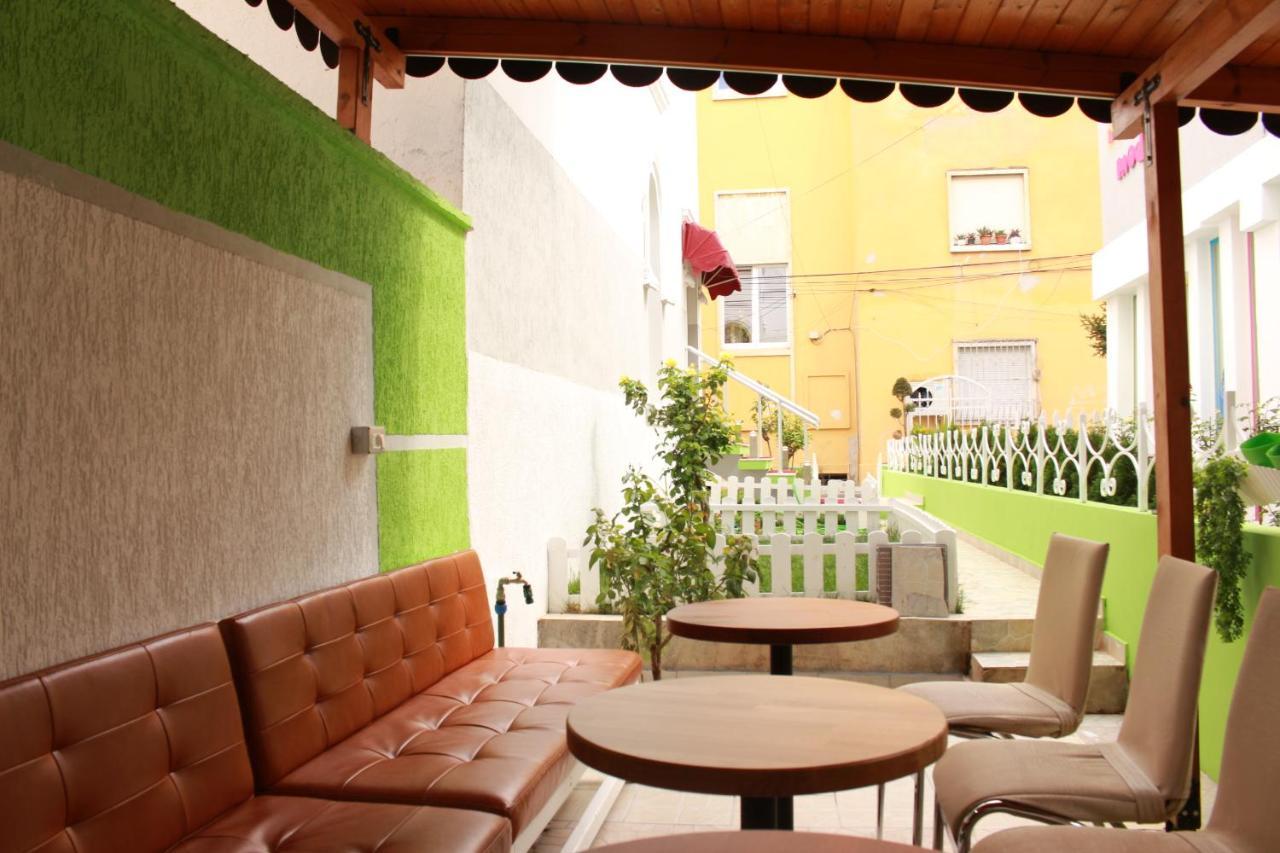 Theranda Boutique Hotel Тирана Экстерьер фото