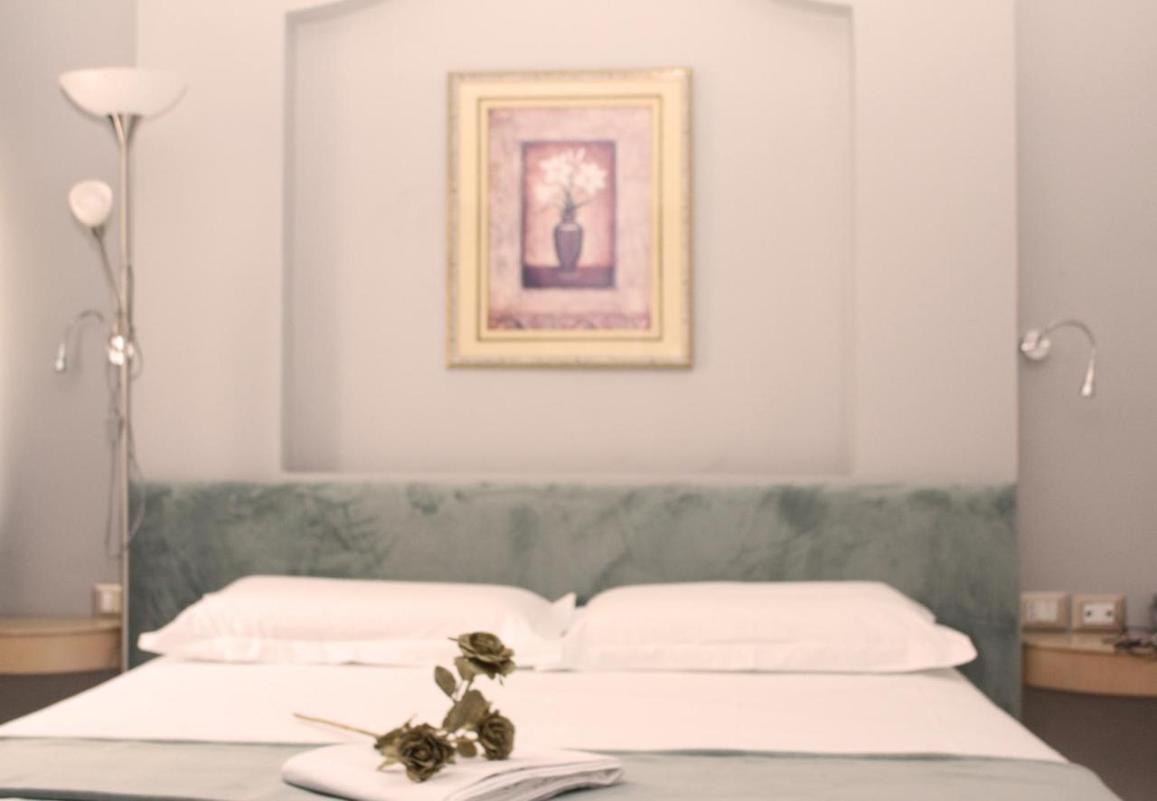 Theranda Boutique Hotel Тирана Экстерьер фото