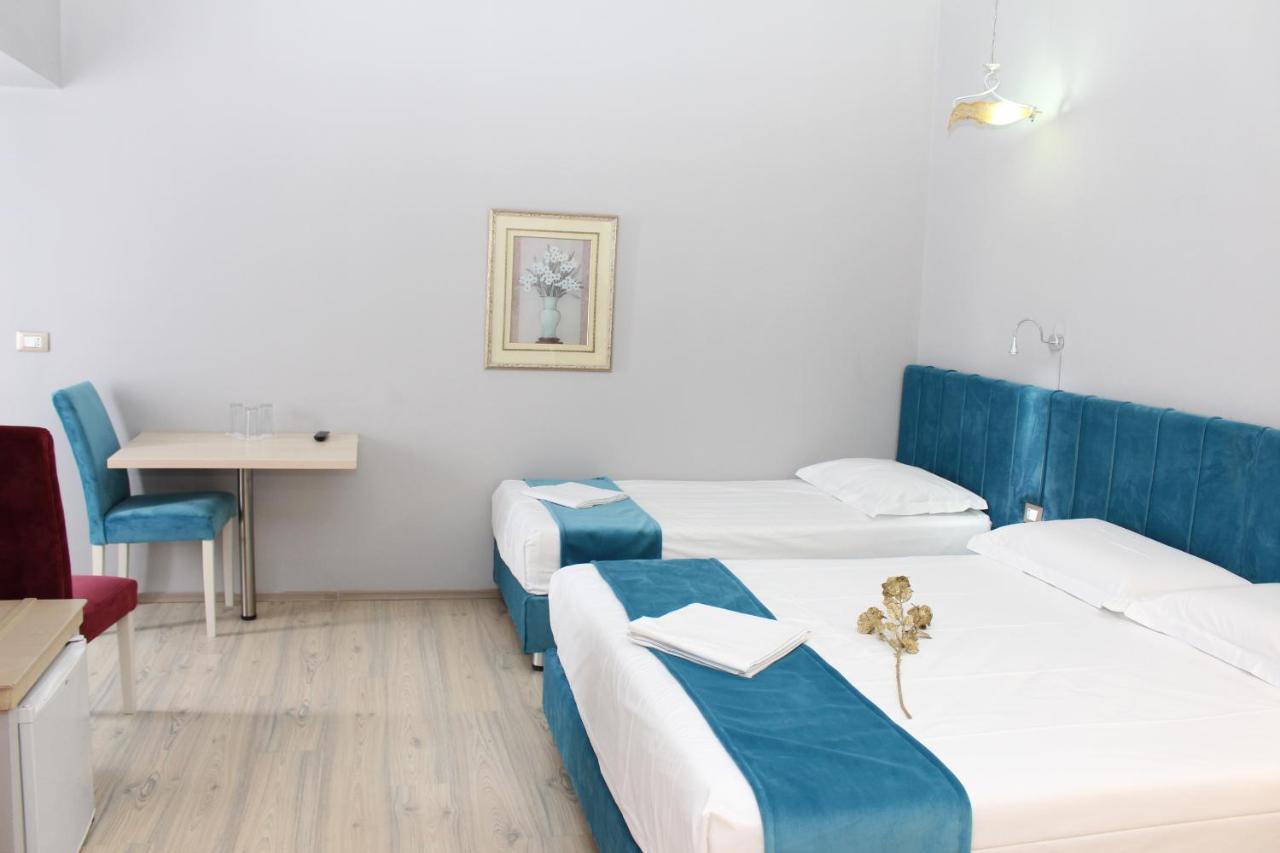 Theranda Boutique Hotel Тирана Экстерьер фото